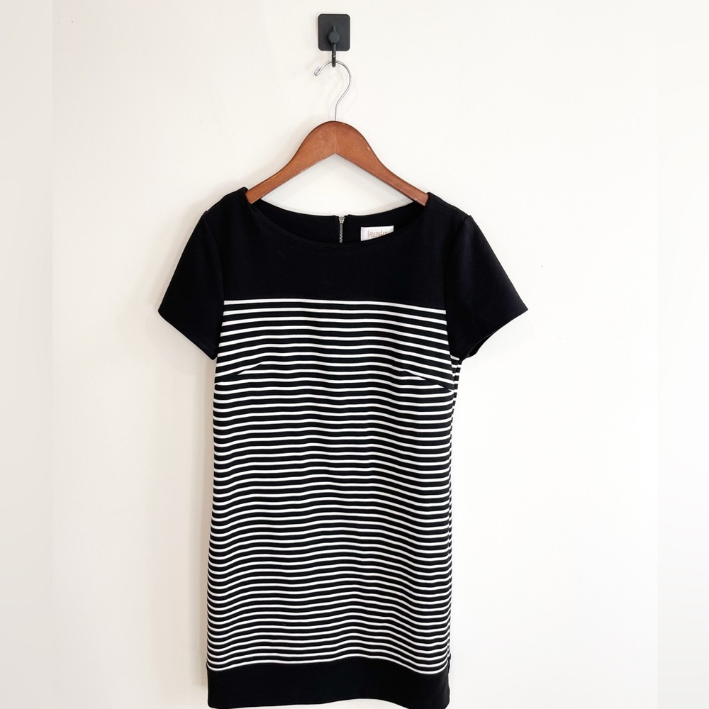 Laundry By Shelli Segal Black and White Striped Dress Size 8